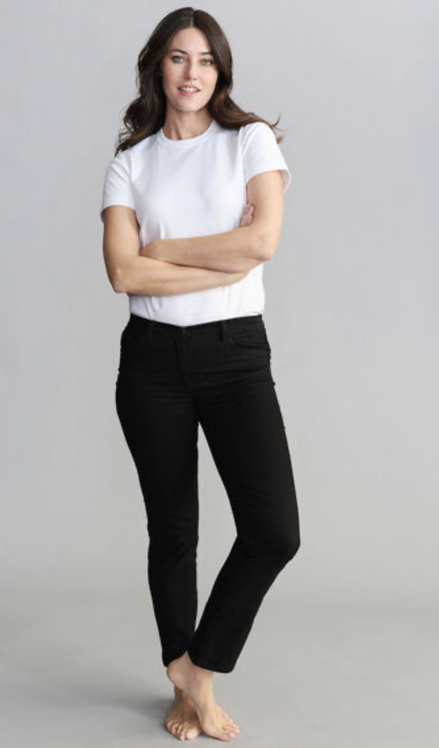 The SARA Straight Leg Jeans
