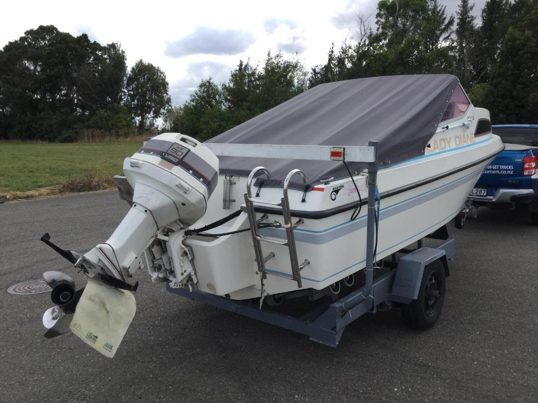 1989 Marlborough Rapier 518 Boat