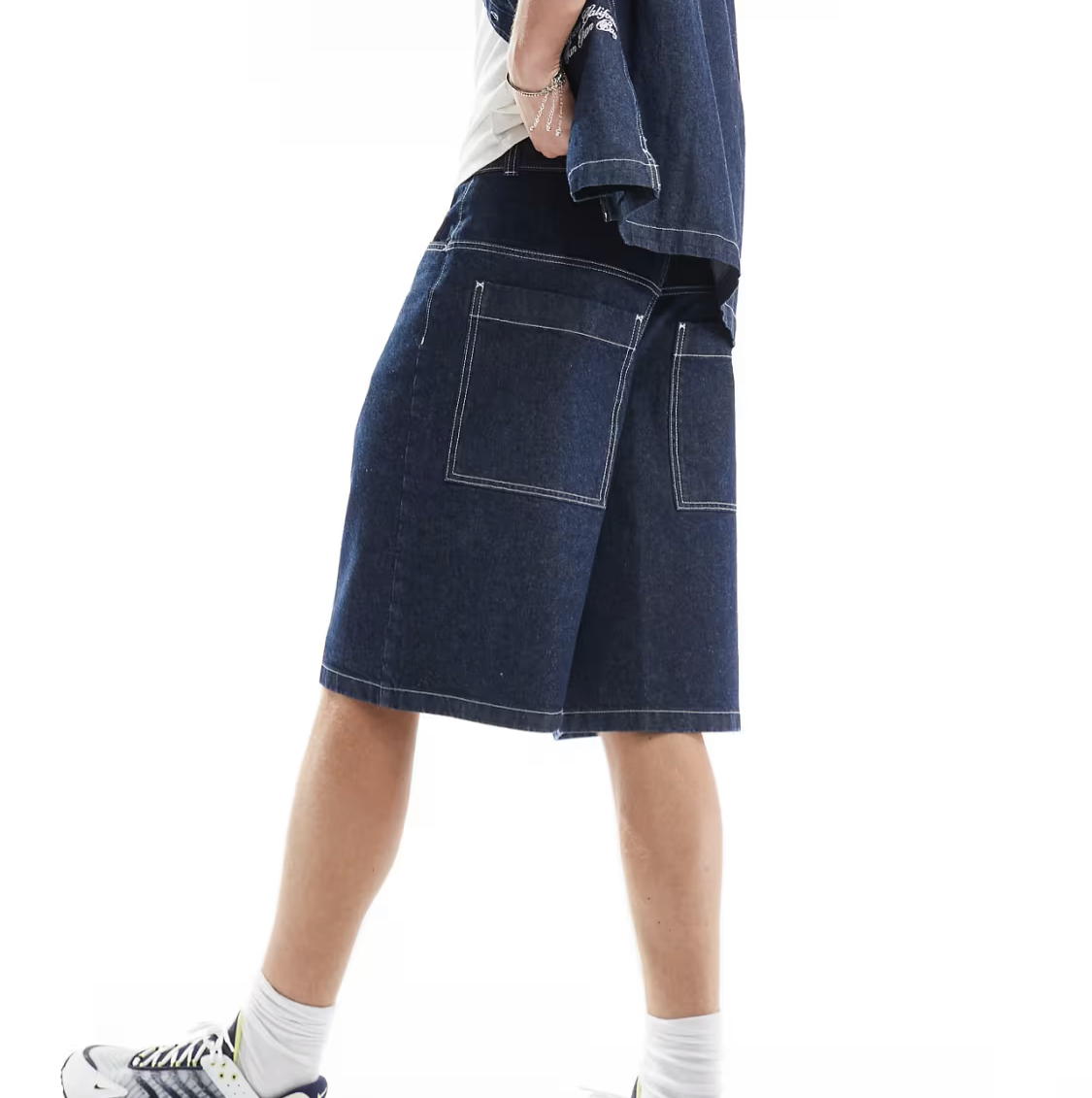 COLLUSION denim skater jorts with contrast stitch in rinsewash