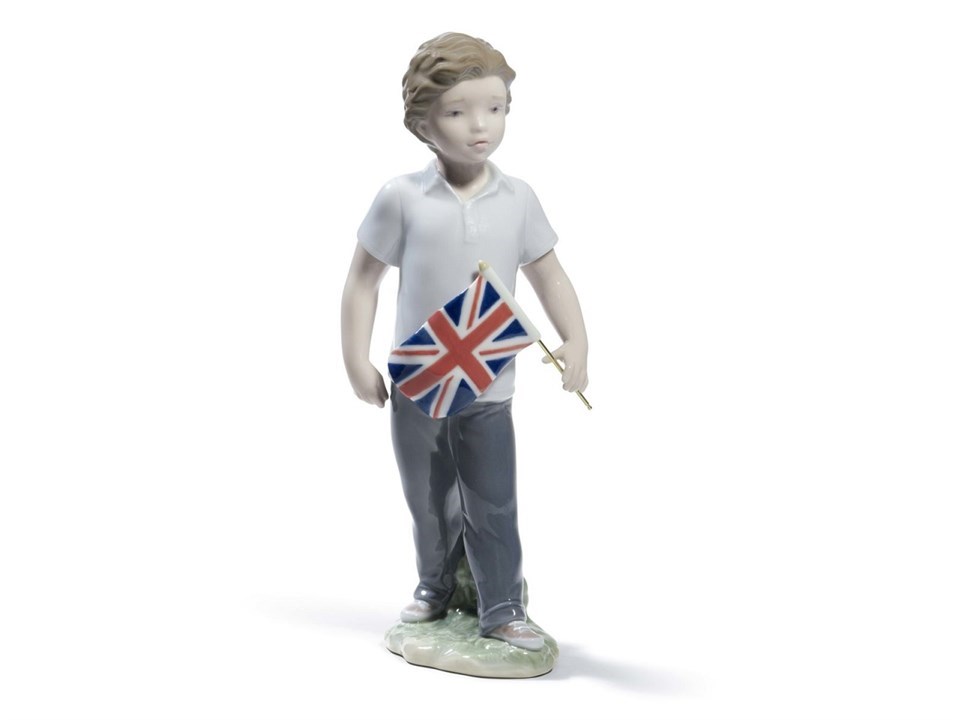 Lladro 01008603 Proud Of Your Kingdom (Boy) - P4391