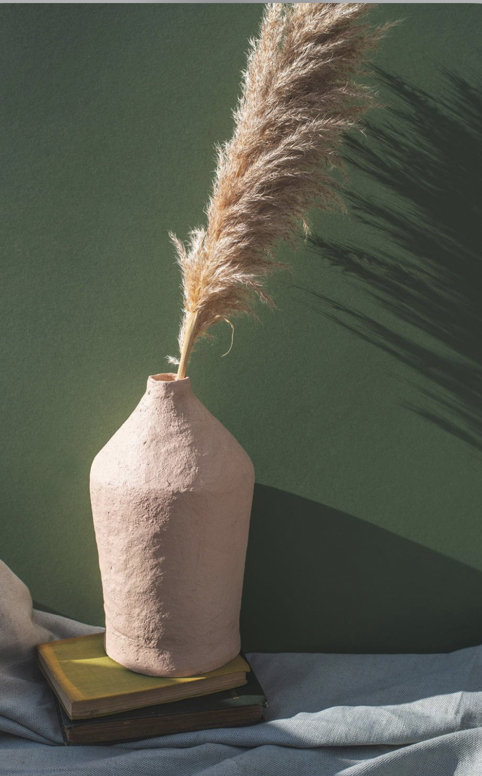 Natural Katran Vase