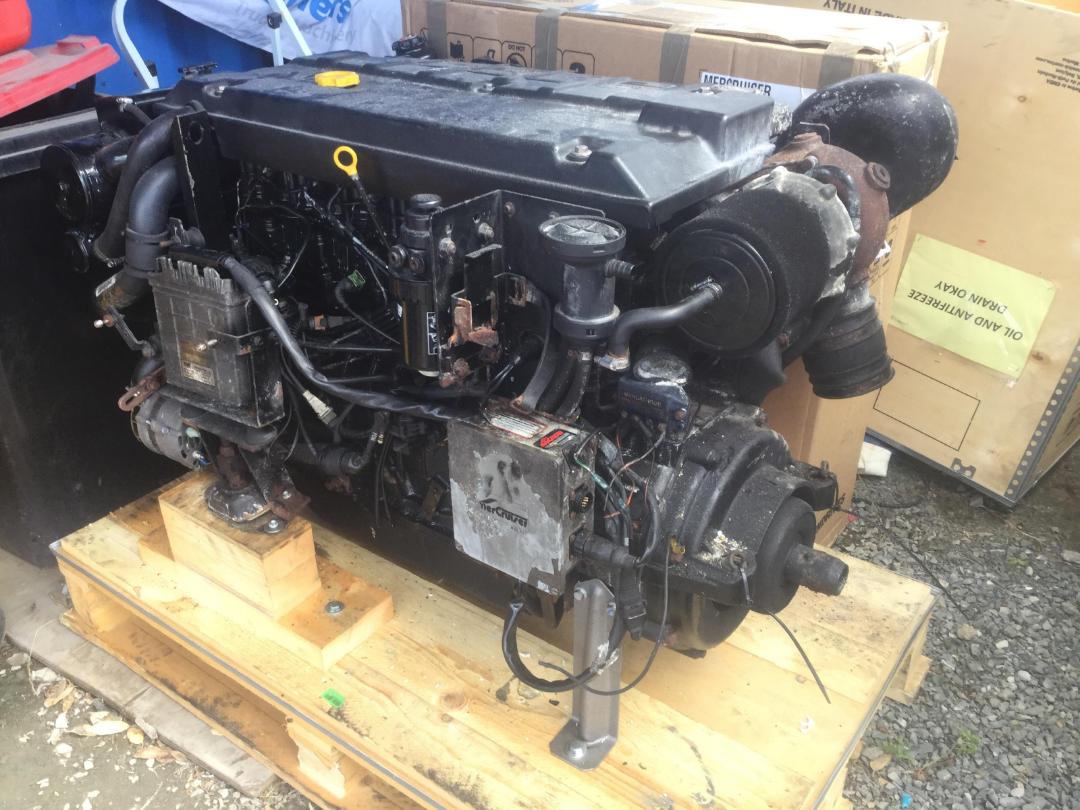 2002 Mercury MerCruiser 4.2 250hp Diesel & Leg